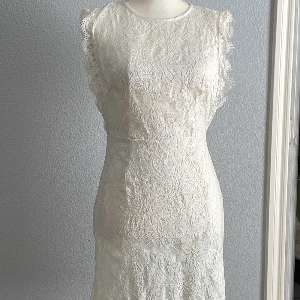 Elegant White Lace Dress